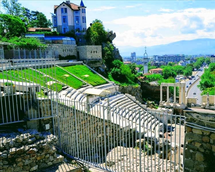 Plovdiv-rimski-amfiteatar-antichen-teatar-filipopol